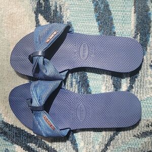 Havaianas You St. Tropez Shine Sandals Blue  size 7/8
